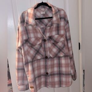 Simply southern women’s plaid shacket in pink and tan.